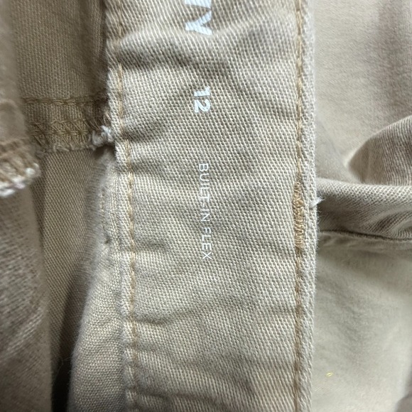 Old Navy Boy's Khaki Shorts Size 12 Built-In-Flex Adjustable Waist Camel - Picture 14 of 14